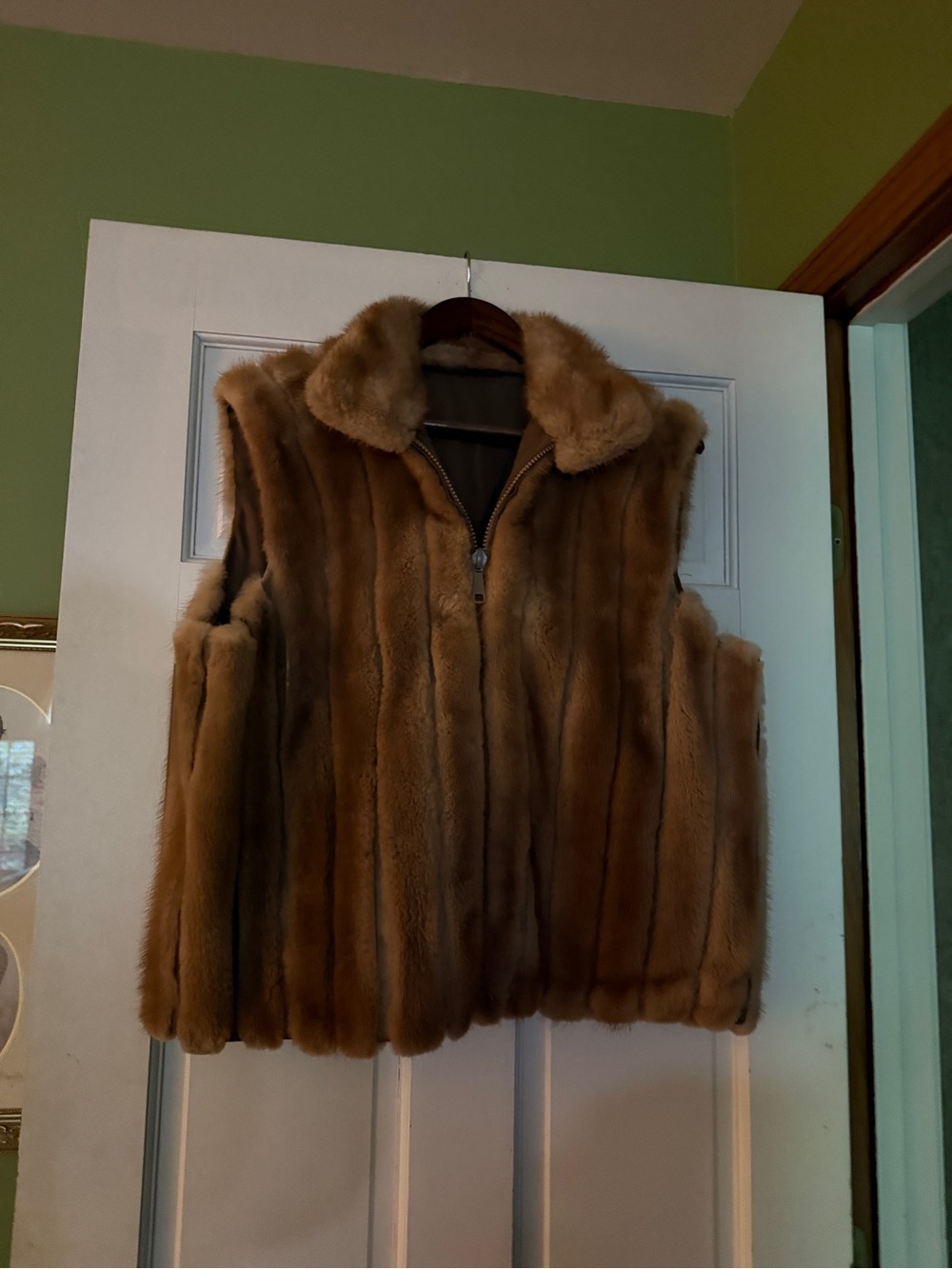 Brown Fur Zip-Front Women's Vest -Authentic Mink